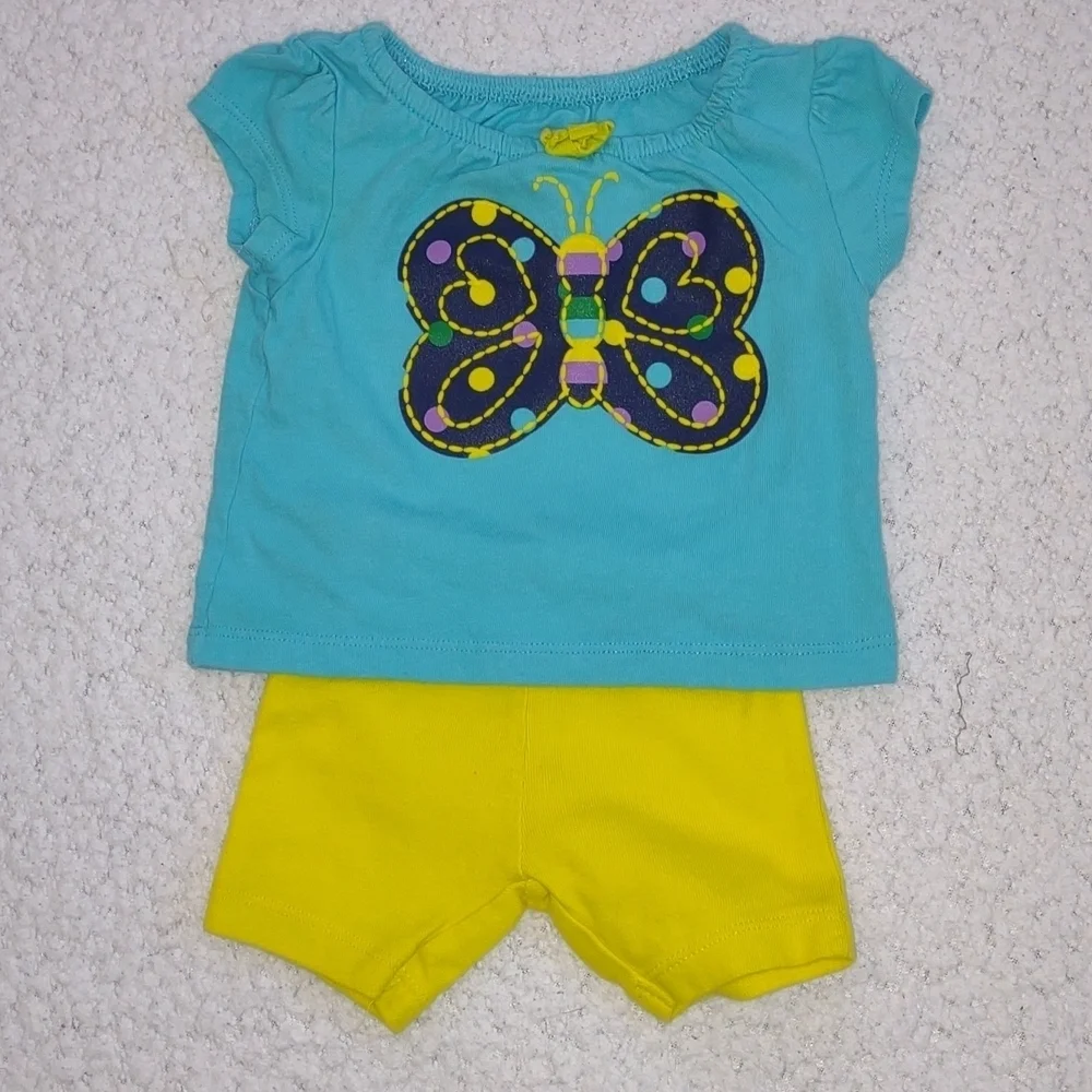 Bundle of Girls Spring Outfits Size 6M